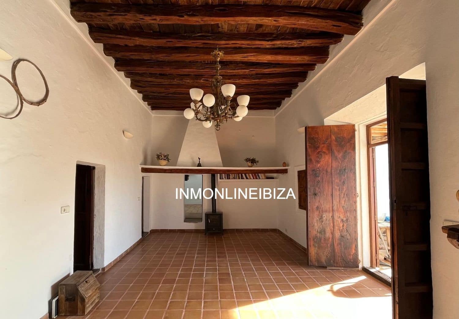 5 bedroom Villa for rent in Sant Joan de Labritja with pool garage - € 8,000 (Ref: 9838733)