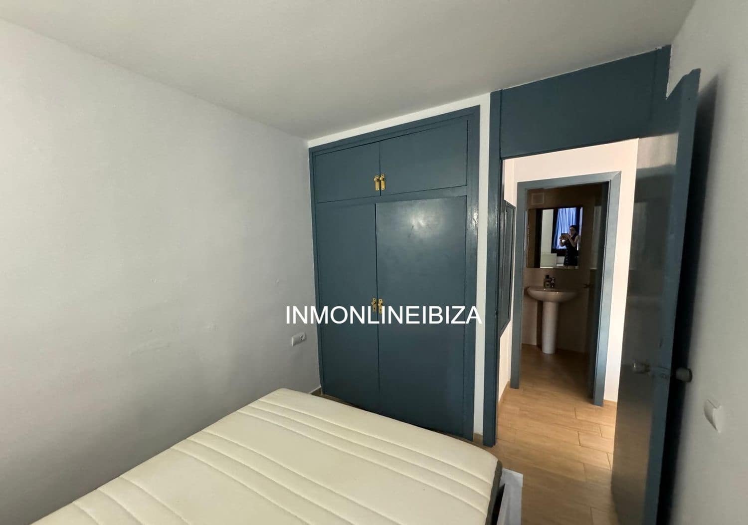 1 bedroom Apartment for sale in Sant Antoni de Portmany with garage - € 395,000 (Ref: 9840026)