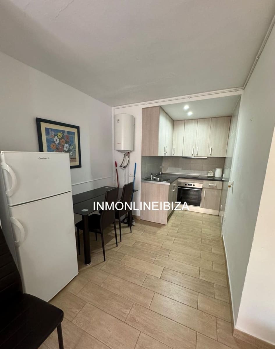 1 bedroom Apartment for sale in Sant Antoni de Portmany with garage - € 395,000 (Ref: 9840026)