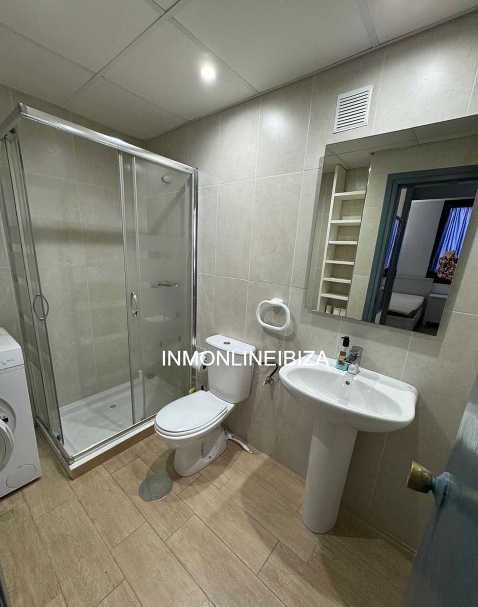 1 bedroom Apartment for sale in Sant Antoni de Portmany with garage - € 395,000 (Ref: 9840026)