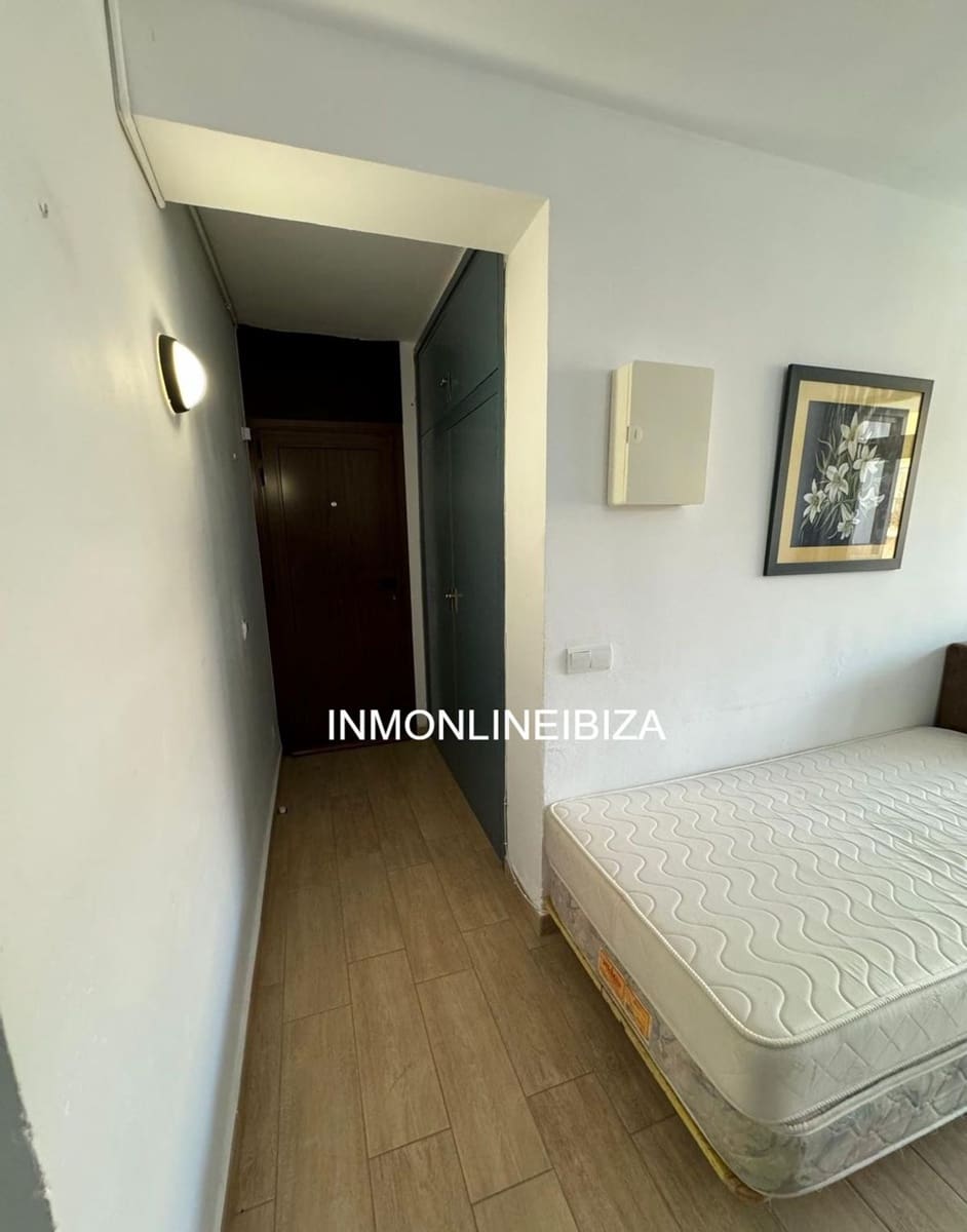 1 bedroom Apartment for sale in Sant Antoni de Portmany with garage - € 395,000 (Ref: 9840026)