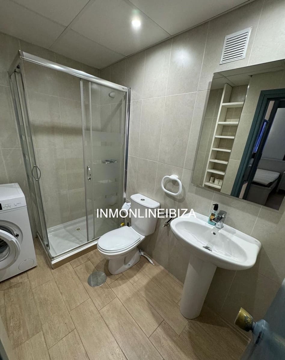 1 bedroom Apartment for sale in Sant Antoni de Portmany with garage - € 395,000 (Ref: 9840026)