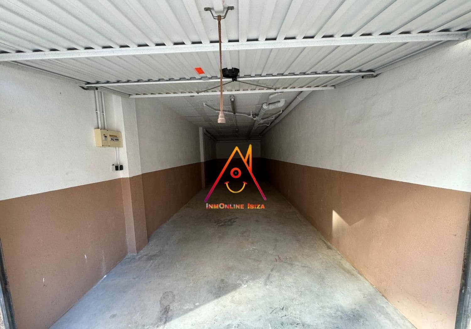 Garage til leje i Ibiza by - € 350 (Ref: 9877778)