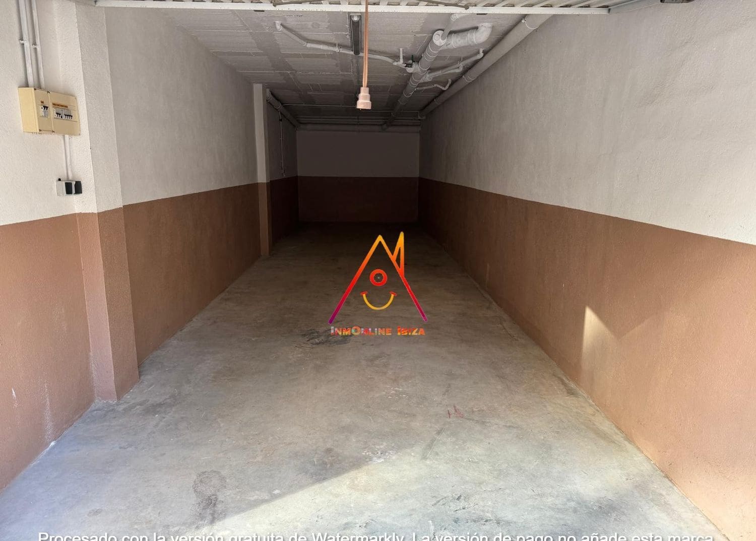 Garage til leje i Ibiza by - € 350 (Ref: 9877778)
