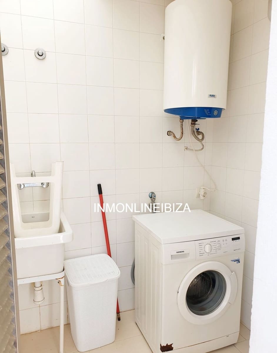 2 sypialnia Apartament do wynajęcia w Sant Antoni de Portmany z basenem garażem - 2 000 € (Ref: 9898686)