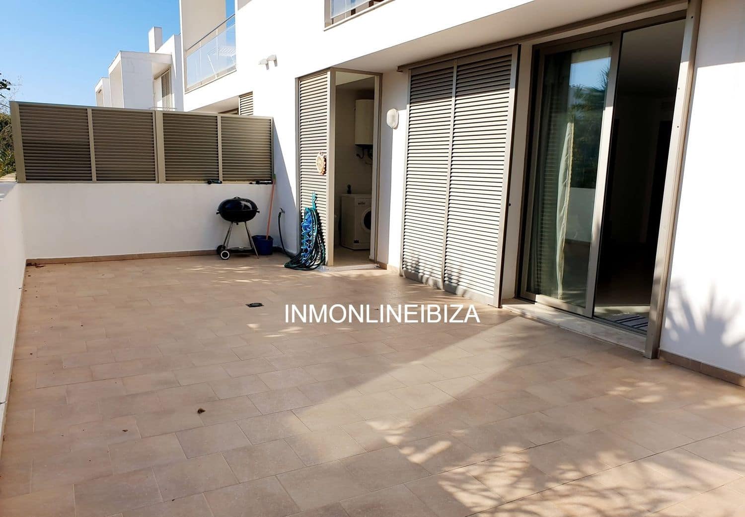 2 sypialnia Apartament do wynajęcia w Sant Antoni de Portmany z basenem garażem - 2 000 € (Ref: 9898686)