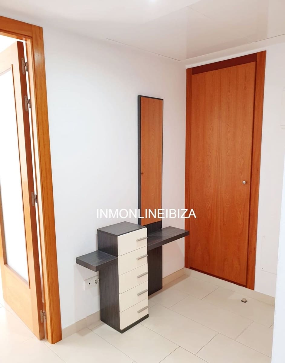 2 sypialnia Apartament do wynajęcia w Sant Antoni de Portmany z basenem garażem - 2 000 € (Ref: 9898686)