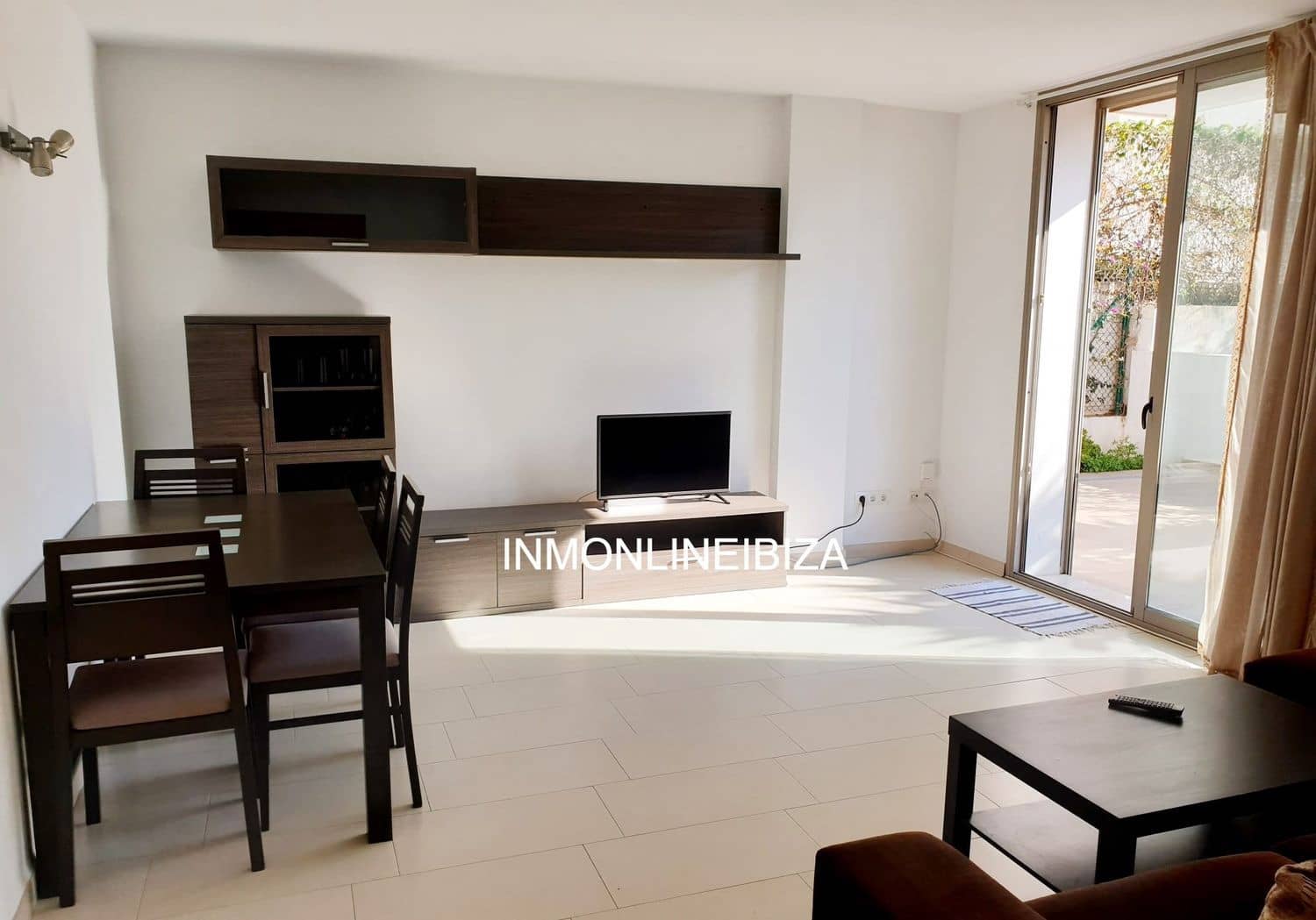 2 sypialnia Apartament do wynajęcia w Sant Antoni de Portmany z basenem garażem - 2 000 € (Ref: 9898686)