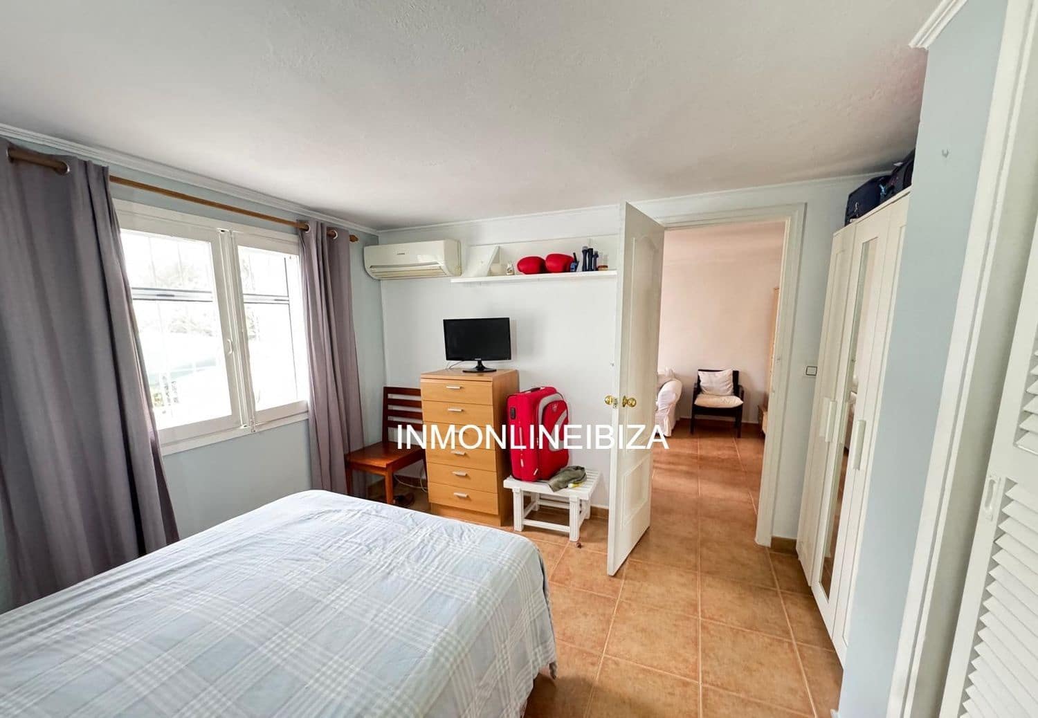 1 slaapkamer Appartement te huur in San Jose / Sant Josep de Sa Talaia met zwembad garage - € 1.200 (Ref: 9902632)