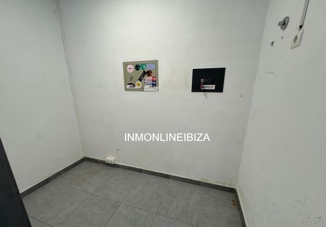 Local Commercial à louer à Sant Antoni de Portmany - 1 800 € (Ref: 9930033)