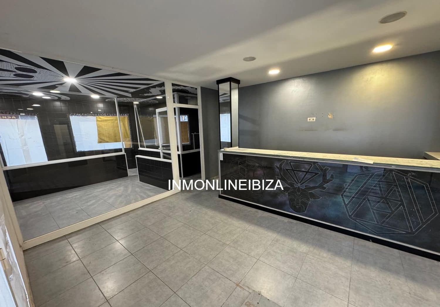 Commercial for rent in Sant Antoni de Portmany - € 1,800 (Ref: 9930033)