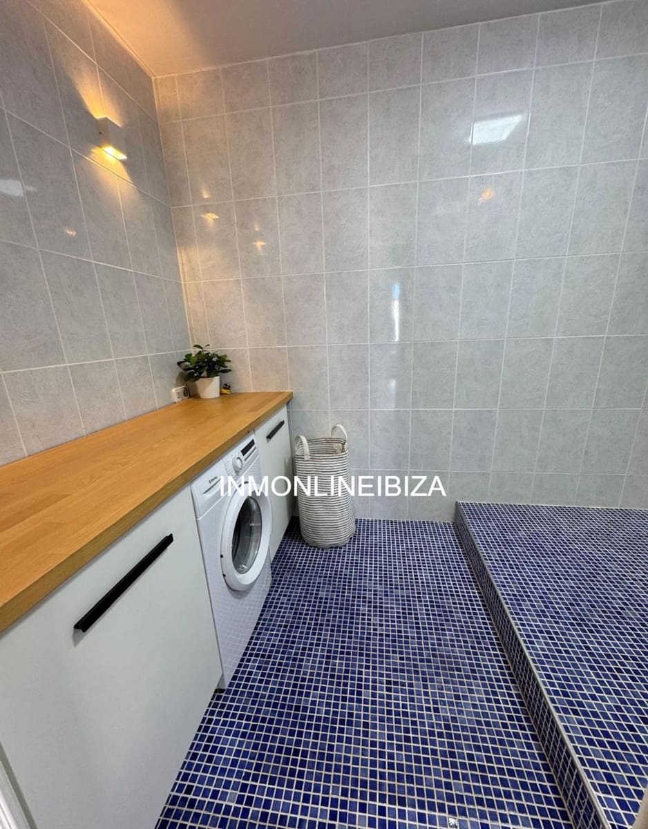 4 Zimmer Villa zu verkaufen in Sant Antoni de Portmany mit Pool Garage - 1.365.000 € (Ref: 9935481)