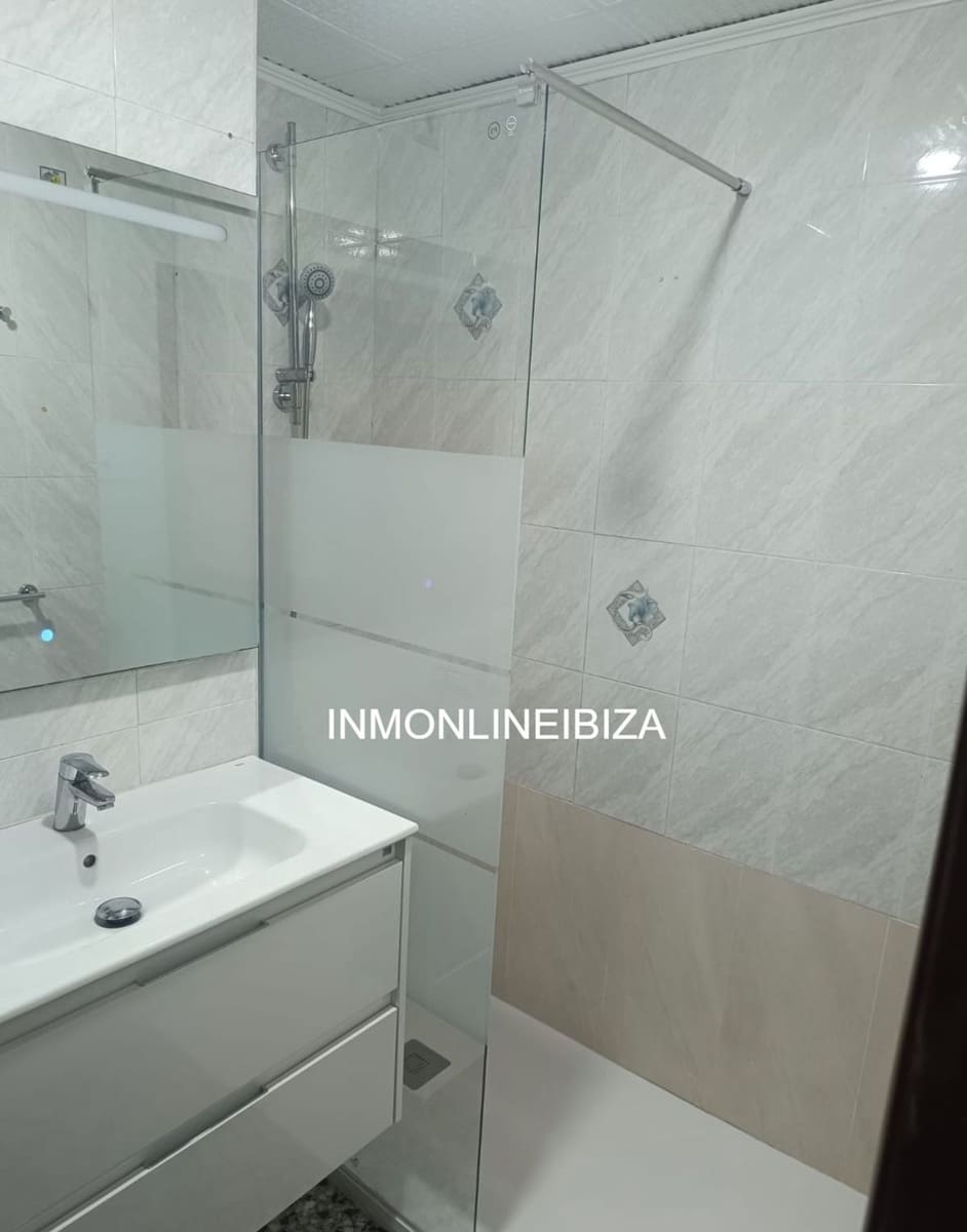 3 soveværelse Lejlighed til leje i Valencia by med garage - € 1.200 (Ref: 9976686)