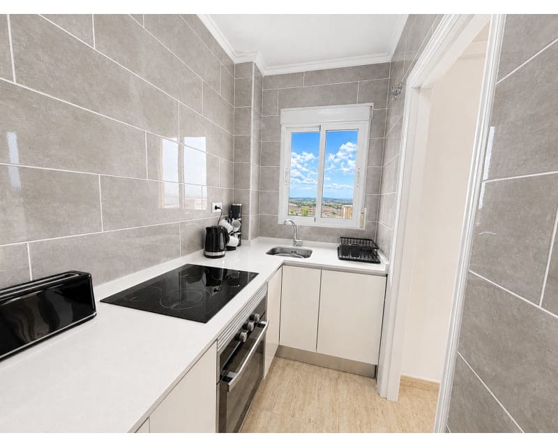2 makuuhuone Huoneisto myytävänä paikassa Torrevieja mukana uima-altaan - 149 900 € (Ref: 10008167)