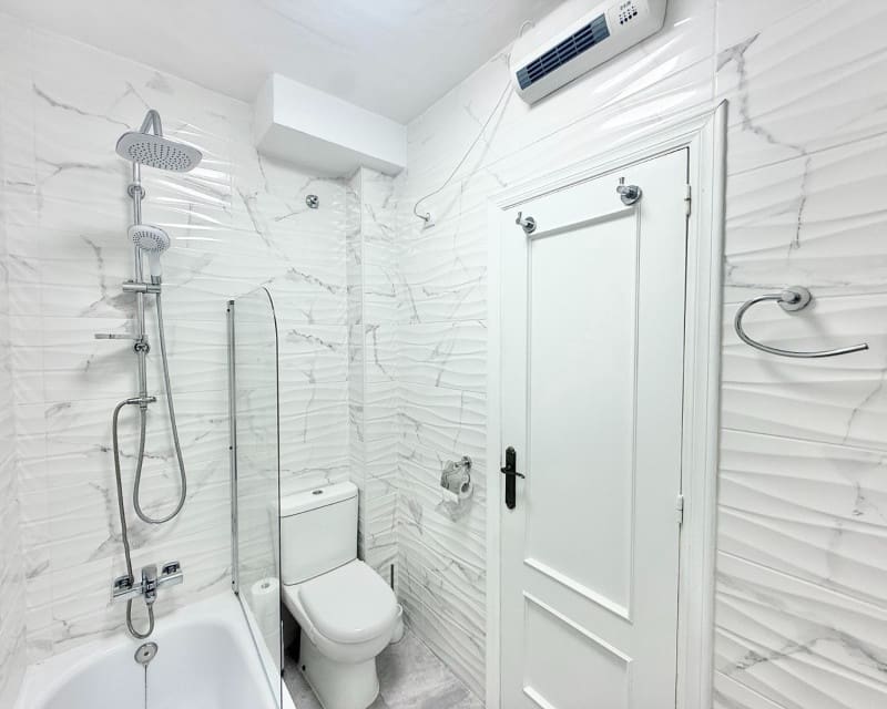 2 makuuhuone Huoneisto myytävänä paikassa Torrevieja mukana uima-altaan - 149 900 € (Ref: 10008167)