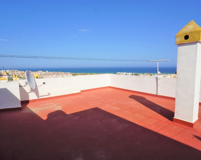 2 makuuhuone Huoneisto myytävänä paikassa Torrevieja mukana uima-altaan - 149 900 € (Ref: 10008167)