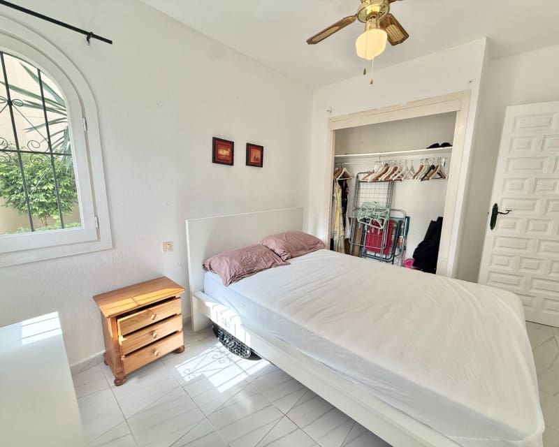 2 Zimmer Apartment zu verkaufen in Torre del Moro mit Pool - 149.900 € (Ref: 10012224)