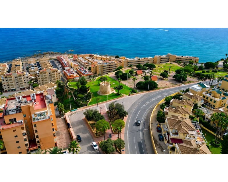 2 Zimmer Apartment zu verkaufen in Torre del Moro mit Pool - 149.900 € (Ref: 10012224)