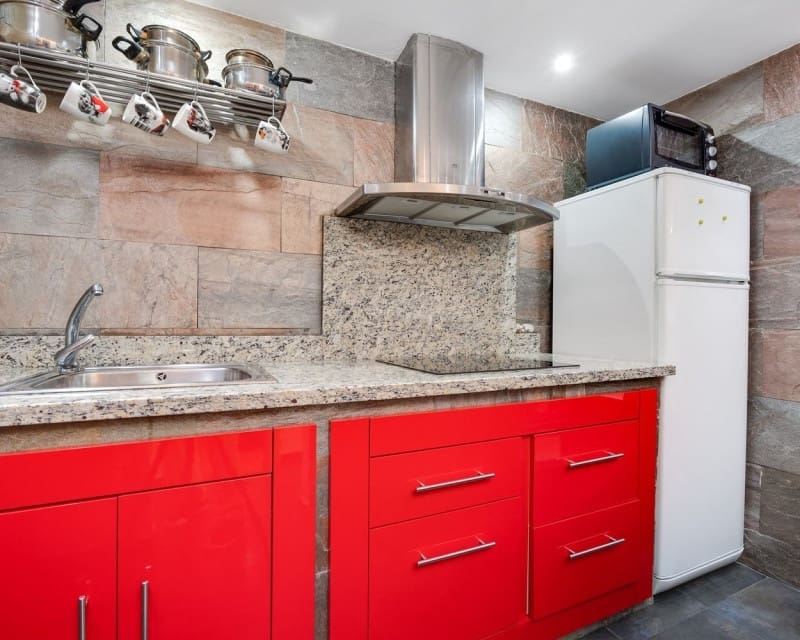 Appartement de 2 chambres à louer à Torrevieja - 1 000 € (Ref: 10033159)