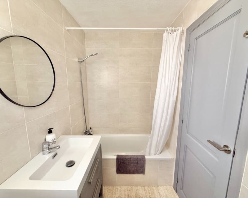 2 sypialnia Dom na sprzedaż w Torrevieja z basenem garażem - 200 000 € (Ref: 10039006)