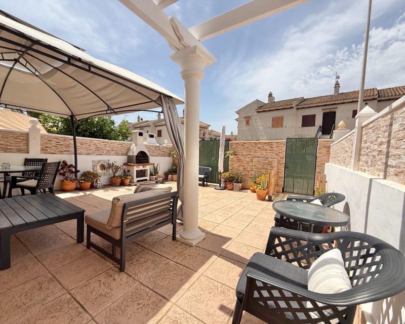 2 sypialnia Dom na sprzedaż w Torrevieja z basenem garażem - 200 000 € (Ref: 10039006)