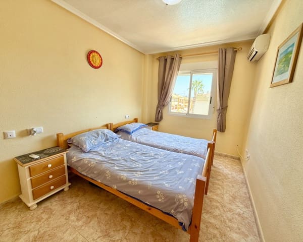1 makuuhuone Huoneisto vuokrattavana paikassa Torreblanca, Torrevieja mukana uima-altaan - 700 € (Ref: 10039306)