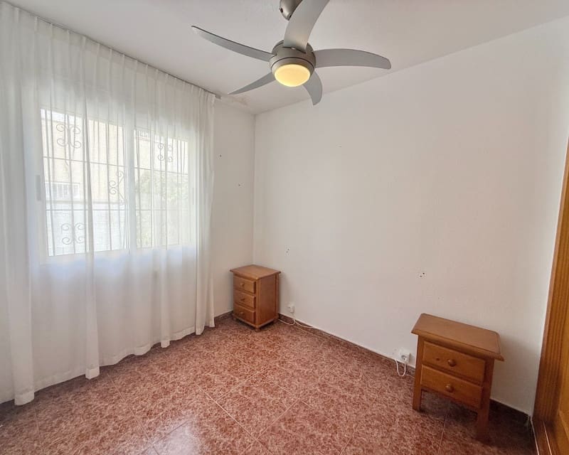 2 bedroom Townhouse for sale in El Limonar with pool garage - € 129,900 (Ref: 10045472)