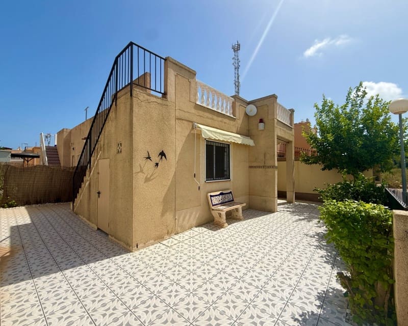 2 bedroom Townhouse for sale in El Limonar with pool garage - € 129,900 (Ref: 10045472)