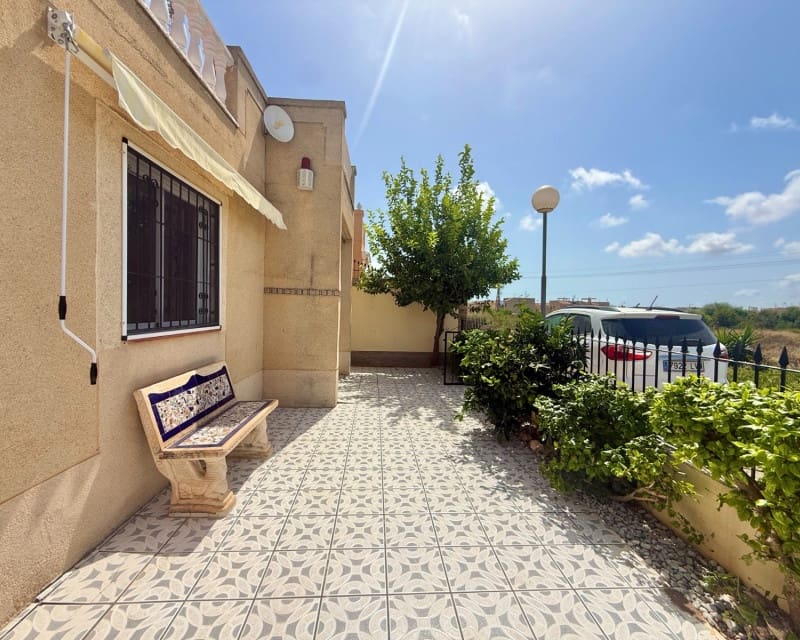 2 bedroom Townhouse for sale in El Limonar with pool garage - € 129,900 (Ref: 10045472)