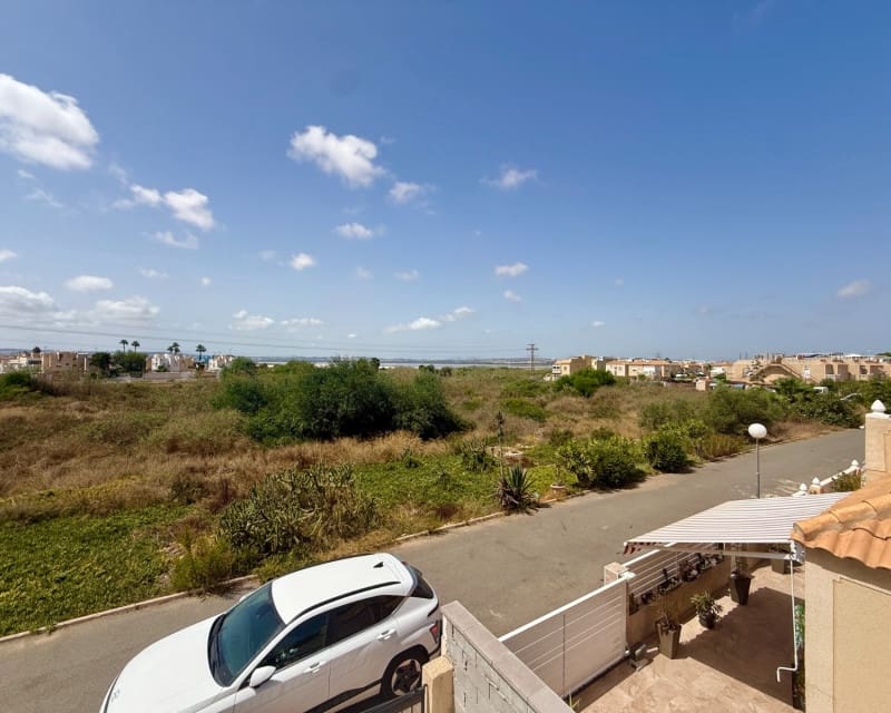 2 bedroom Townhouse for sale in El Limonar with pool garage - € 129,900 (Ref: 10045472)