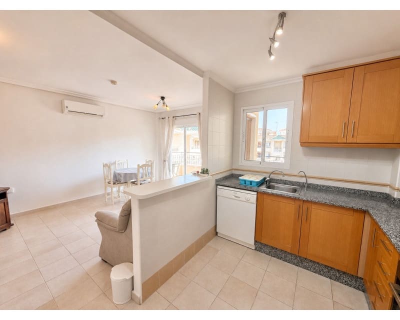 2 bedroom Apartment for sale in Jacarilla with pool garage - € 135,000 (Ref: 10045726)