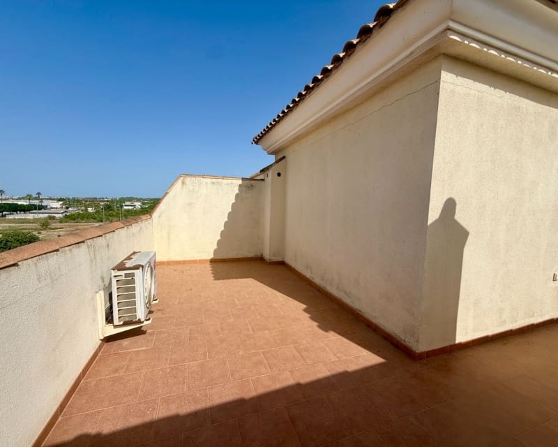2 bedroom Apartment for sale in Jacarilla with pool garage - € 135,000 (Ref: 10045726)