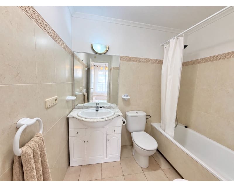 2 bedroom Apartment for sale in Jacarilla with pool garage - € 135,000 (Ref: 10045726)