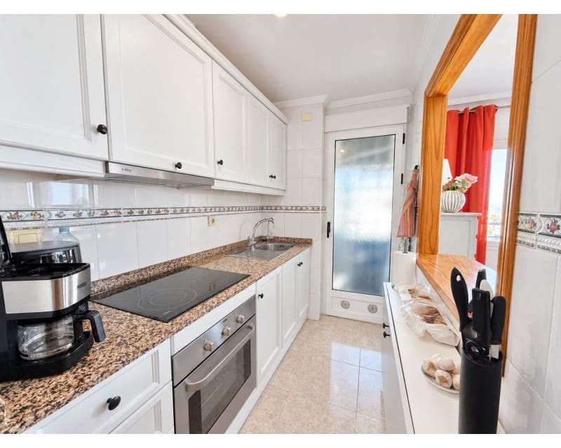 3 Zimmer Apartment zu verkaufen in Torrevieja mit Pool - 195.000 € (Ref: 10079917)