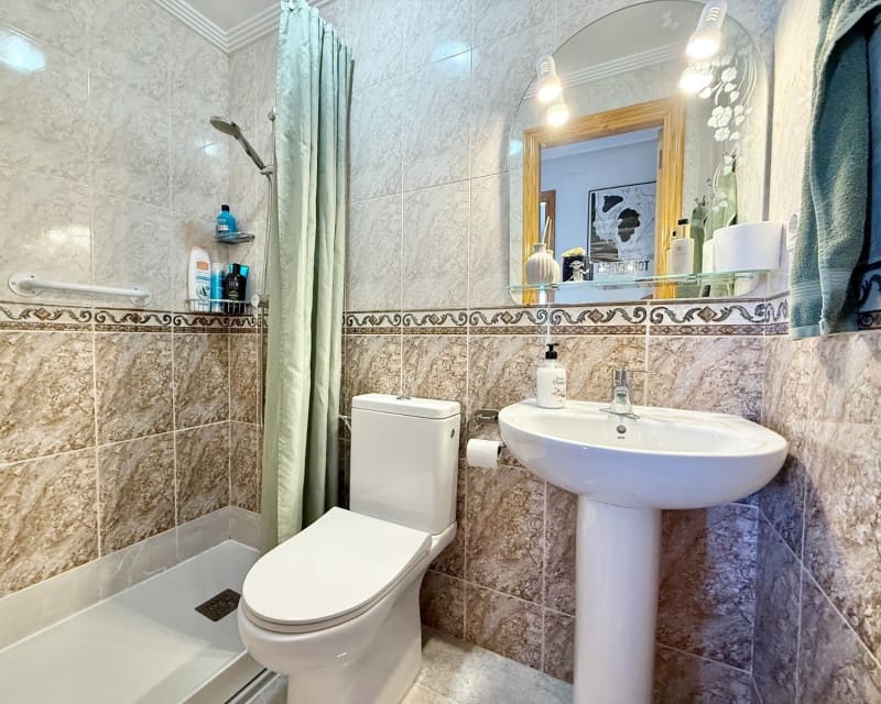 3 Zimmer Apartment zu verkaufen in Torrevieja mit Pool - 195.000 € (Ref: 10079917)