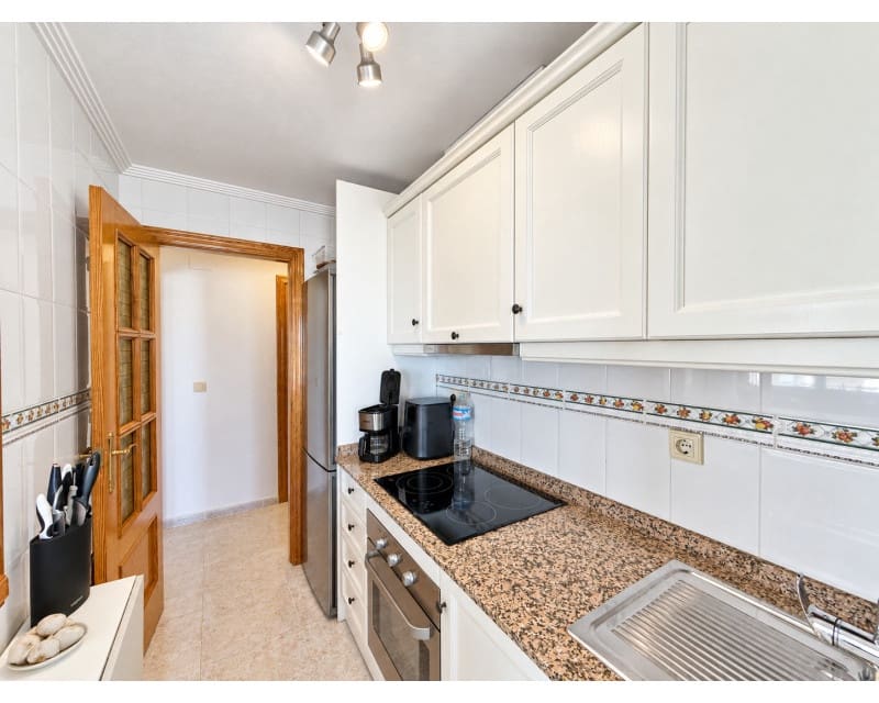 3 Zimmer Apartment zu verkaufen in Torrevieja mit Pool - 195.000 € (Ref: 10079917)