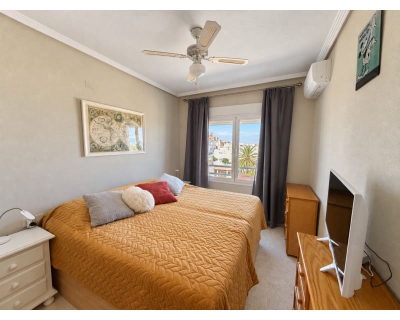 3 Zimmer Apartment zu verkaufen in Torrevieja mit Pool - 195.000 € (Ref: 10079917)