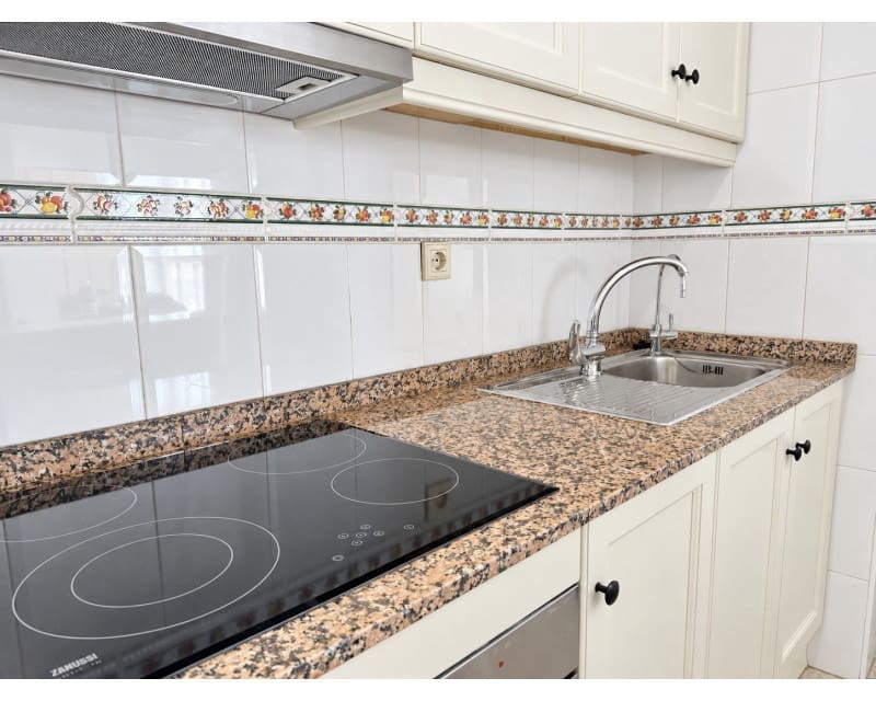 3 Zimmer Apartment zu verkaufen in Torrevieja mit Pool - 195.000 € (Ref: 10079917)