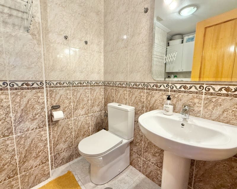 3 Zimmer Apartment zu verkaufen in Torrevieja mit Pool - 195.000 € (Ref: 10079917)