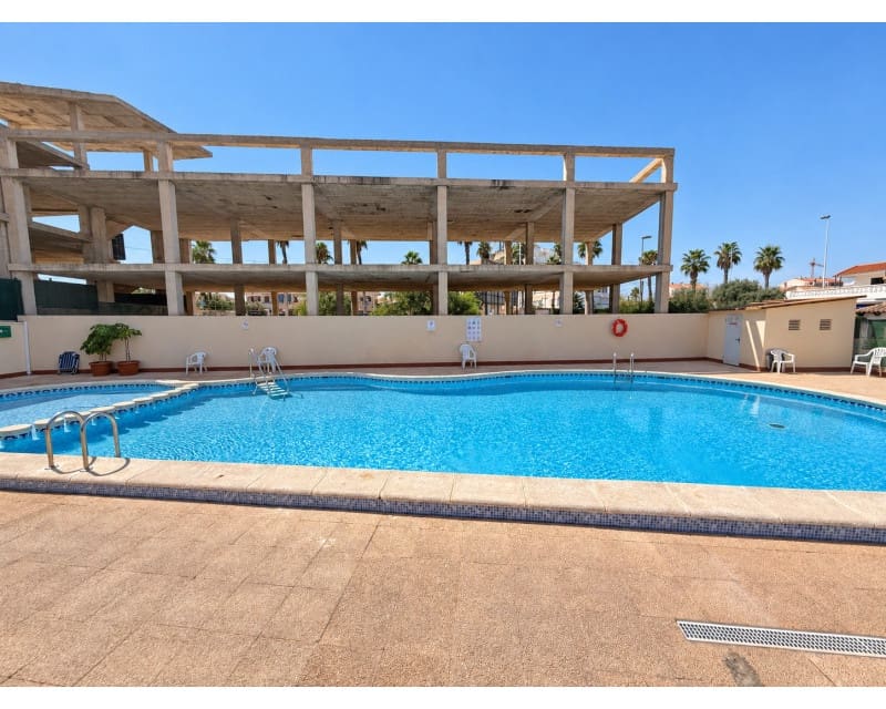 3 Zimmer Apartment zu verkaufen in Torrevieja mit Pool - 195.000 € (Ref: 10079917)