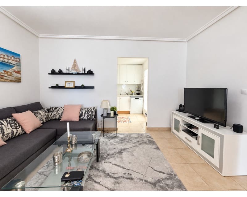 2 makuuhuone Huoneisto myytävänä paikassa Torrevieja mukana uima-altaan - 185 000 € (Ref: 10117490)