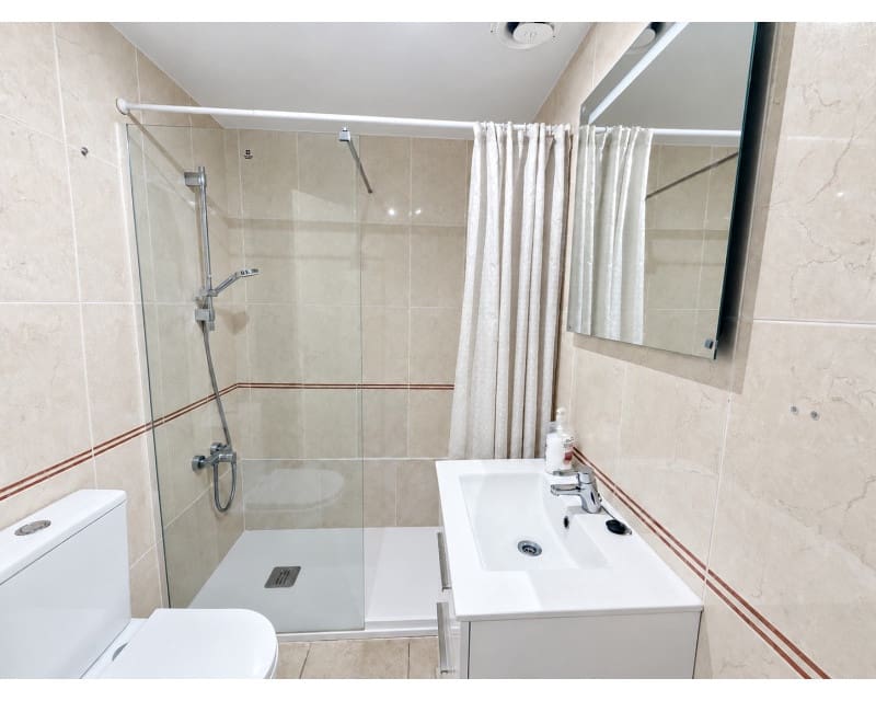 2 makuuhuone Huoneisto myytävänä paikassa Torrevieja mukana uima-altaan - 185 000 € (Ref: 10117490)