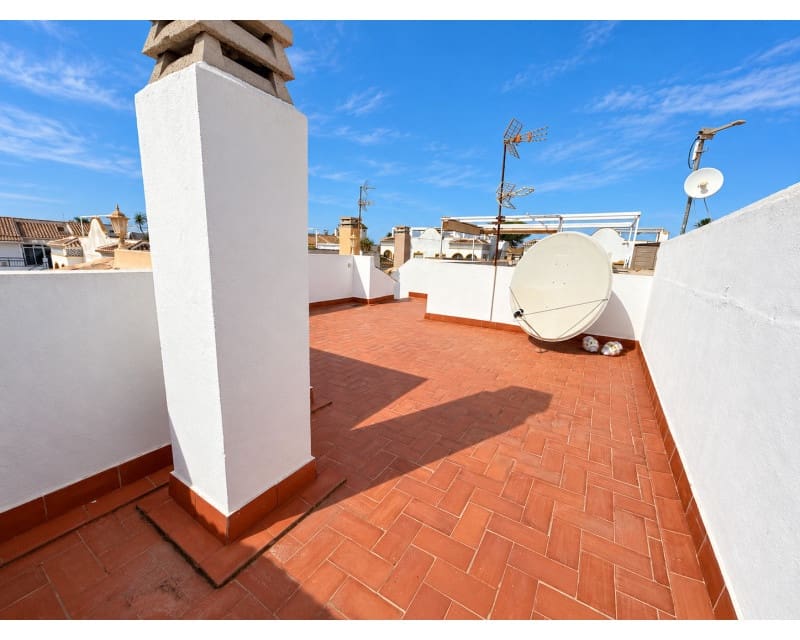 2 soverom Leilighet til salgs i Torrevieja med svømmebasseng - € 159 900 (Ref: 10120879)
