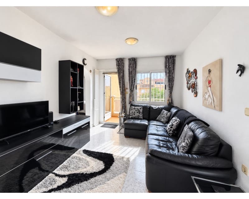 2 soverom Leilighet til salgs i Torrevieja med svømmebasseng - € 159 900 (Ref: 10120879)