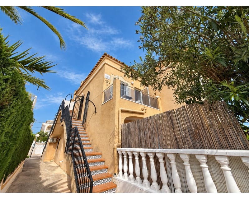 2 soverom Leilighet til salgs i Torrevieja med svømmebasseng - € 159 900 (Ref: 10120879)