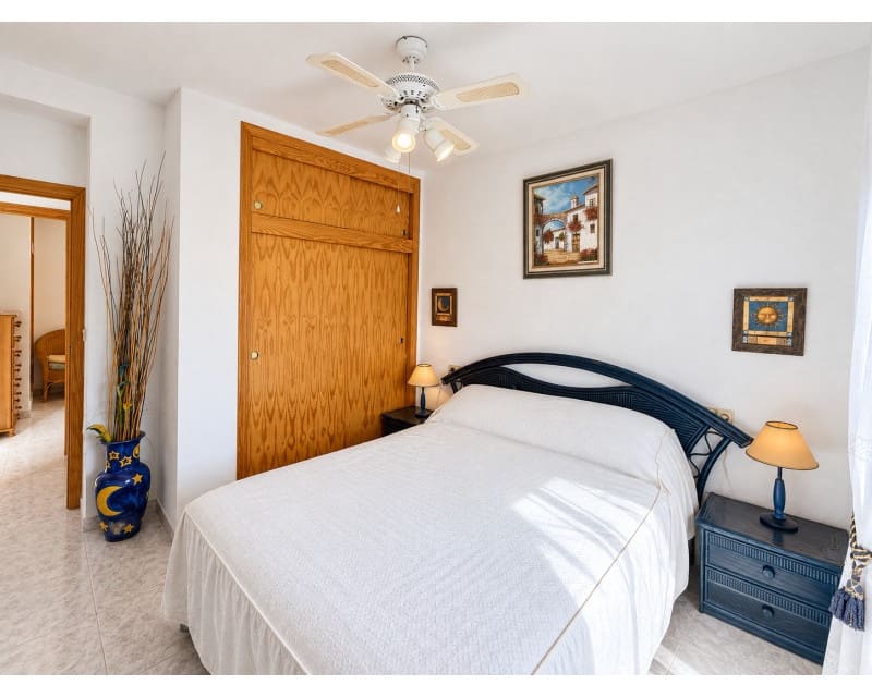 2 soverom Leilighet til salgs i Torrevieja med svømmebasseng - € 159 900 (Ref: 10120879)