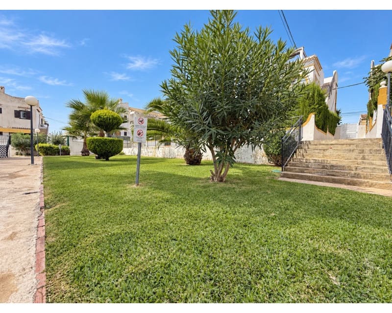 2 soverom Leilighet til salgs i Torrevieja med svømmebasseng - € 159 900 (Ref: 10120879)