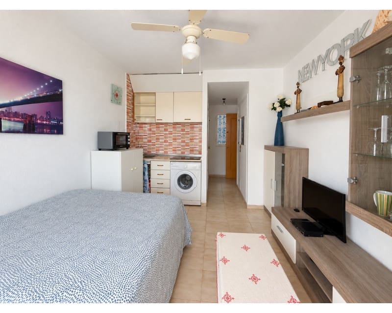 Lejlighed til salg i Torrevieja med swimmingpool - € 99.000 (Ref: 10134855)