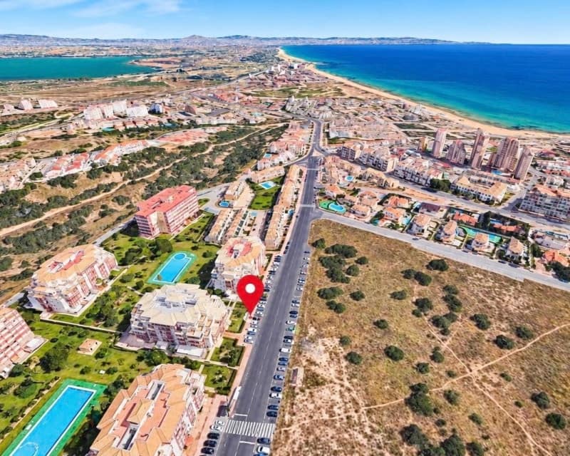 Lejlighed til salg i Torrevieja med swimmingpool - € 99.000 (Ref: 10134855)