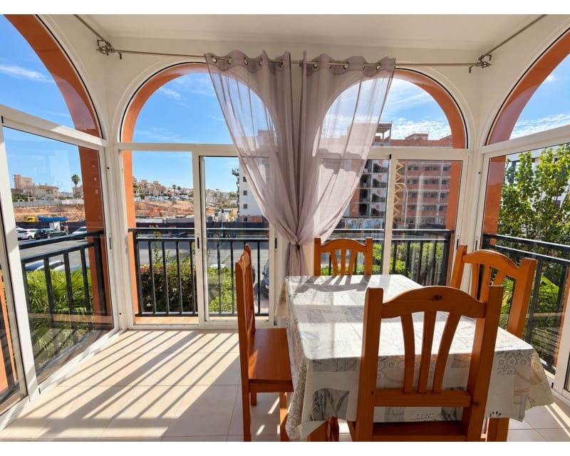 Lejlighed til salg i Torrevieja med swimmingpool - € 99.000 (Ref: 10134855)